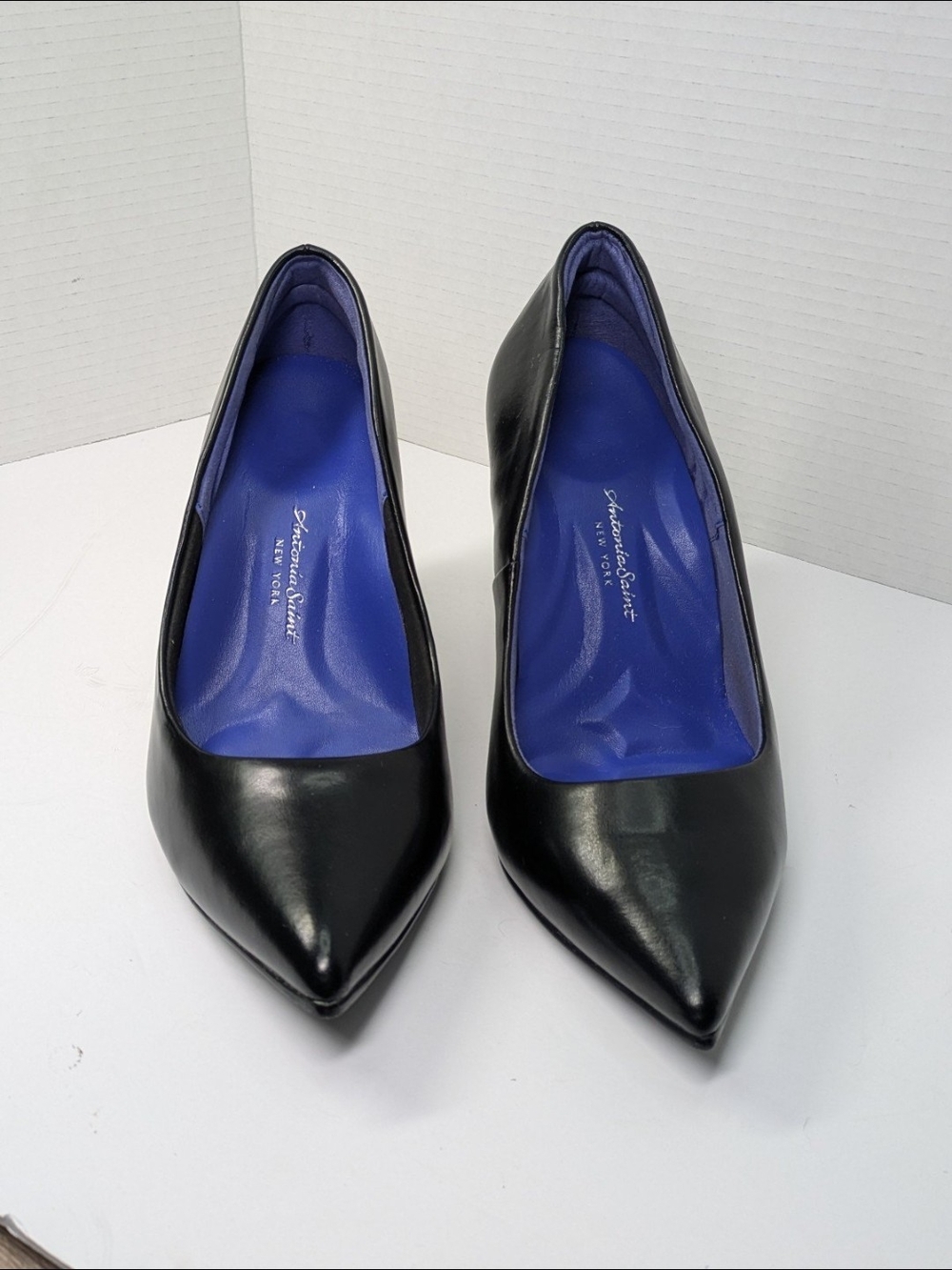 Antonia Saint NY Black Pointed Toe Pumps
